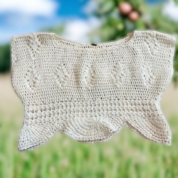 Free People Size M‎ Crocheted Boxy Crop Top Ivory White Beach Hippie Cottagecore - Picture 1 of 9